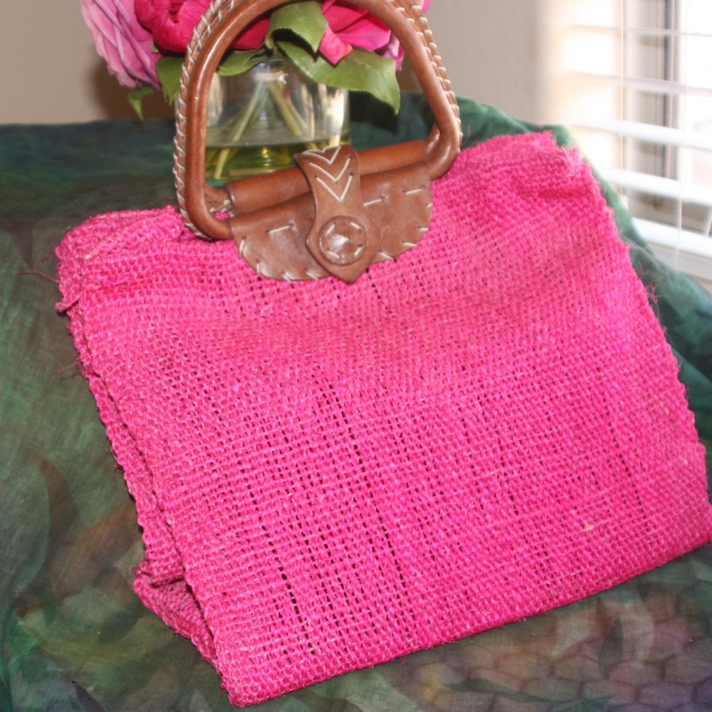 Vintage HOT PINK leather and natural fibers bag